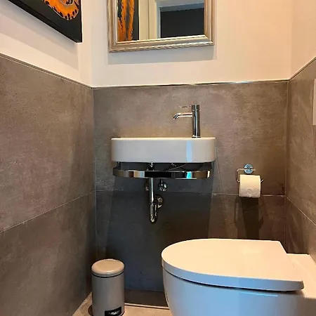 Hangar 19 Superior Mit Terrasse Und Garten H7w2 Lejlighed